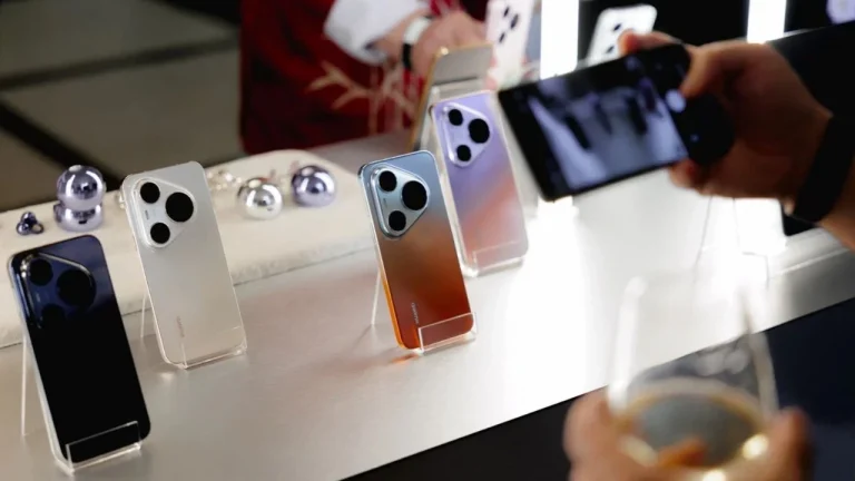 HUAWEI Pura 90s Series Launches for Pre-Order in Russia: Flagship Smartphones with 200MP Zoom Camera Starting at 64,990 Rubles